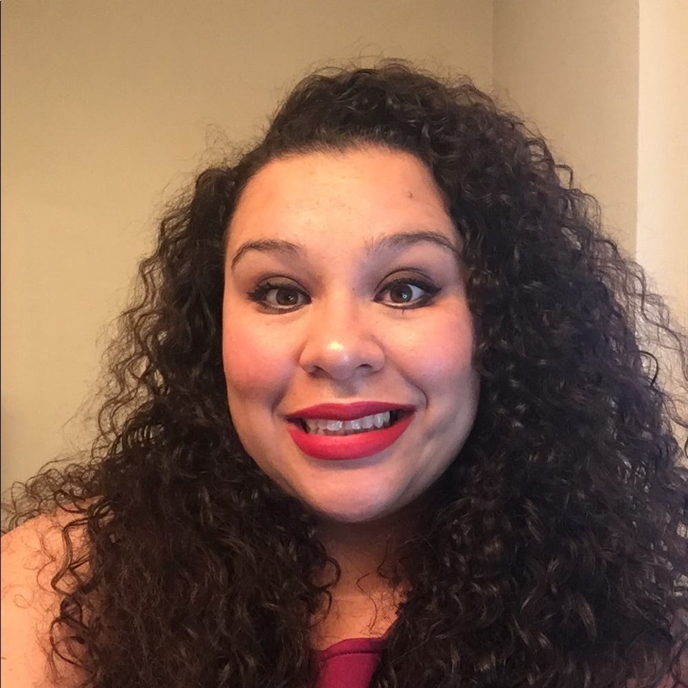 Meet your Posher, Sara